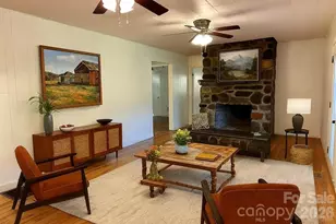 208 Murdock Rd, Bakersville, NC 28705 - Photo 11