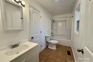 208 Murdock Rd, Bakersville, NC 28705 - Photo 23