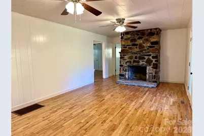208 Murdock Road, Bakersville, NC 28705 - Photo 19