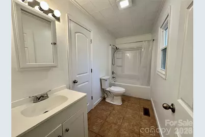 208 Murdock Road, Bakersville, NC 28705 - Photo 25