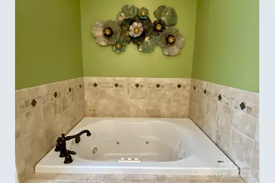 5001 Ardenwoods Drive, Charlotte, NC 28215 - Photo 23