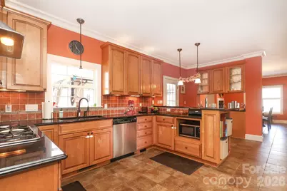 5001 Ardenwoods Drive, Charlotte, NC 28215 - Photo 9