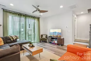 2242 Electric Ln, Charlotte, NC 28205 - Photo 11