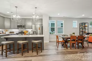 2242 Electric Ln, Charlotte, NC 28205 - Photo 7