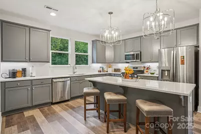 2242 Electric Lane, Charlotte, NC 28205 - Photo 5