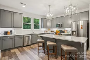 2242 Electric Ln, Charlotte, NC 28205 - Photo 5