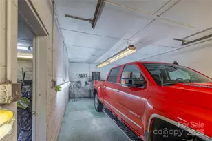 4025 Jenna Ln, Lenoir, NC 28645 - Photo 35