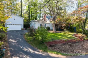 820 Peacehaven Pl NW, Lenoir, NC 28645 - Photo 3