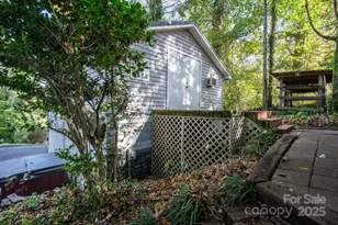 820 Peacehaven Pl NW, Lenoir, NC 28645 - Photo 17