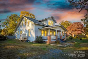 322 7th St SW, Taylorsville, NC 28681 - Photo 1