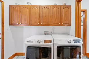 1715 Green Mountain Dr, Burnsville, NC 28714 - Photo 13