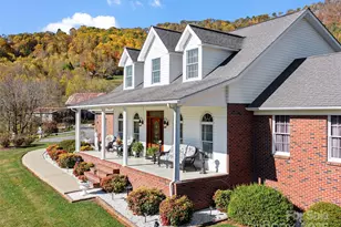 1715 Green Mountain Dr, Burnsville, NC 28714 - Photo 43