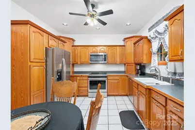 1715 Green Mountain Drive, Burnsville, NC 28714 - Photo 9