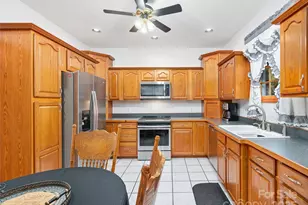 1715 Green Mountain Dr, Burnsville, NC 28714 - Photo 9