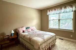 894 Dunroy Dr, Hendersonville, NC 28739 - Photo 21