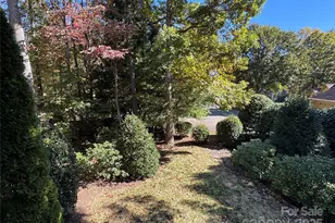 894 Dunroy Dr, Hendersonville, NC 28739 - Photo 9