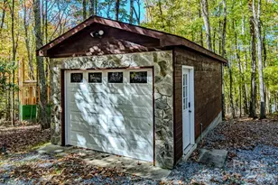 719 Pine Ridge Rd, Beech Mountain, NC 28604 - Photo 37