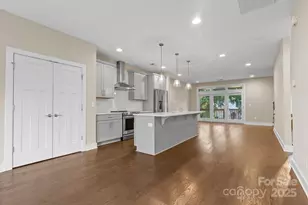 129 Grandin Rd, Charlotte, NC 28208 - Photo 13