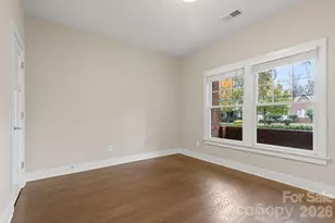 129 Grandin Rd, Charlotte, NC 28208 - Photo 13