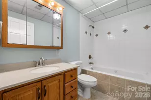 102 Castlegate Dr, Morganton, NC 28655 - Photo 25