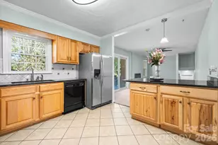 102 Castlegate Dr, Morganton, NC 28655 - Photo 13