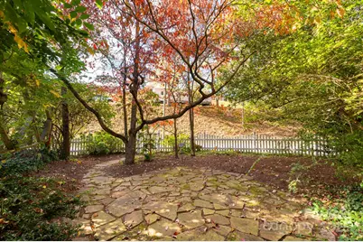 5 Celia Place, Asheville, NC 28801 - Photo 23