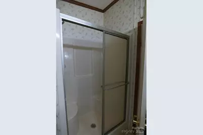 3995 E Nc 10 Highway, Claremont, NC 28610 - Photo 9