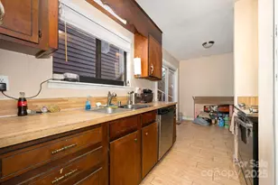 6013 Tall Tree Ln, Harrisburg, NC 28075 - Photo 13