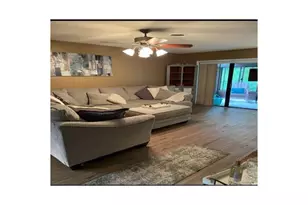 580 Britton Creek Dr, Hendersonville, NC 28791 - Photo 9