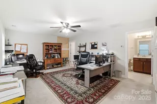 6325 Good News Dr, Charlotte, NC 28215 - Photo 33