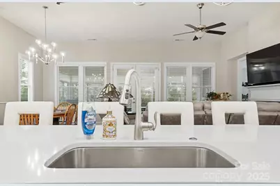 6325 Good News Drive, Charlotte, NC 28215 - Photo 9