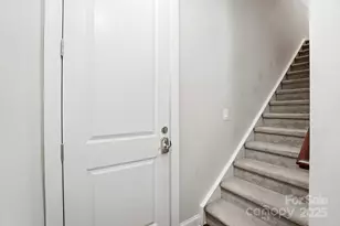 6325 Good News Dr, Charlotte, NC 28215 - Photo 31