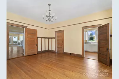 99 Walnut Street, Waynesville, NC 28786 - Photo 15