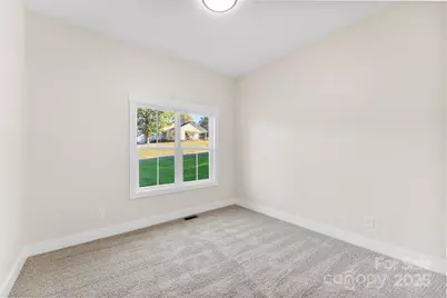 1026 Deer Creek Drive, Lincolnton, NC 28092 - Photo 37