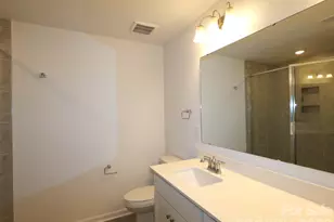 3323 Lilac Grove Dr, Charlotte, NC 28269 - Photo 7