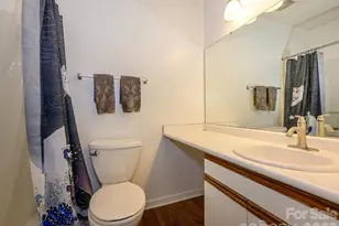 10005 Graduate Ln, Charlotte, NC 28262 - Photo 19