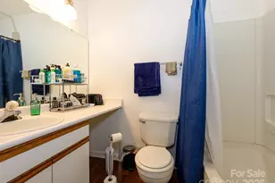 10005 Graduate Ln, Charlotte, NC 28262 - Photo 21