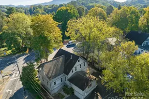 99 Walnut St, Waynesville, NC 28786 - Photo 25