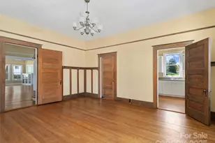 99 Walnut St, Waynesville, NC 28786 - Photo 15