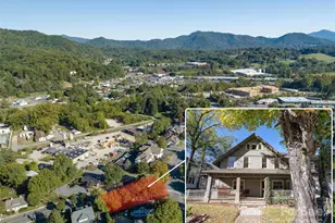 99 Walnut St, Waynesville, NC 28786 - Photo 3