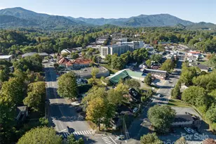 99 Walnut St, Waynesville, NC 28786 - Photo 27