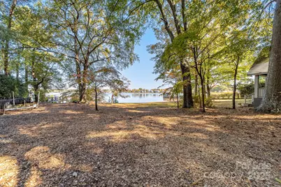 17005 Belle Isle Drive, Cornelius, NC 28031 - Photo 19