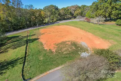 560 11th Avenue Place NW, Hickory, NC 28601 - Photo 9