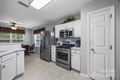 487 Saddlebrook Drive, Rock Hill, SC 29730 - Photo 9