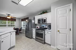 487 Saddlebrook Dr, Rock Hill, SC 29730 - Photo 9