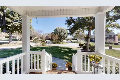 4925 Brookridge Drive NE, Hickory, NC 28601 - Photo 5