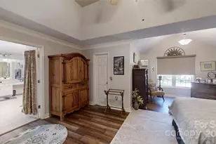 4925 Brookridge Dr NE, Hickory, NC 28601 - Photo 15