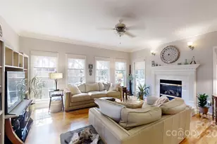 4925 Brookridge Dr NE, Hickory, NC 28601 - Photo 3