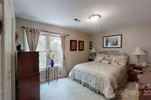 4925 Brookridge Dr NE, Hickory, NC 28601 - Photo 21