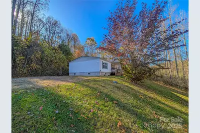 126 Juniper Drive, Burnsville, NC 28714 - Photo 9